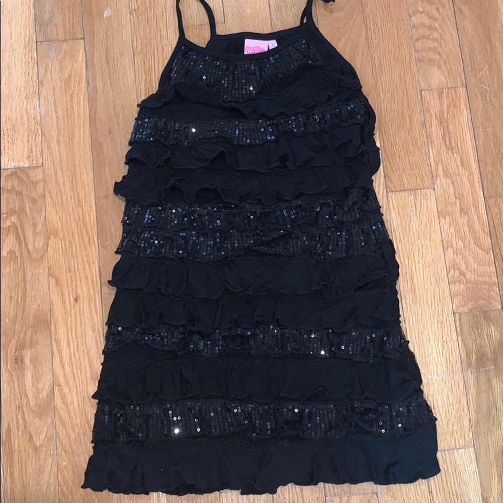 Lipstick girls size 6 dress
